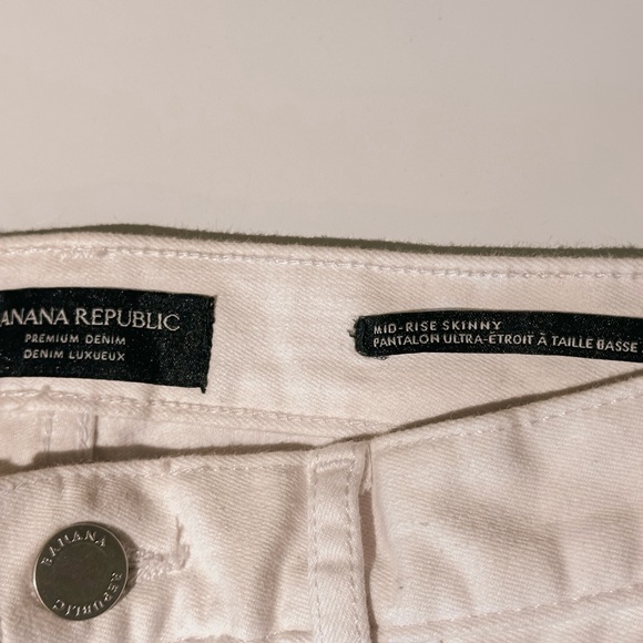 BNWT Banana Republic White ankle length jeans. - Picture 3 of 3